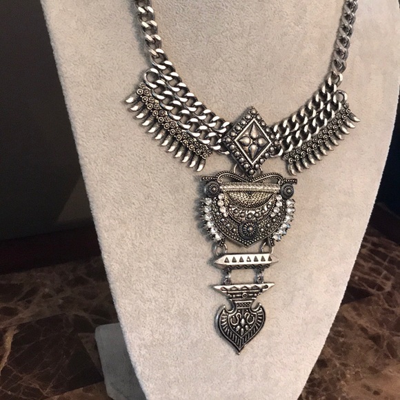 🆕 Beautiful and intricate necklace. - Picture 3 of 7